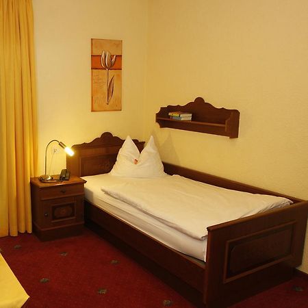 Hotel Waldhaus Eifel Gondorf Zimmer foto